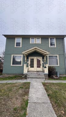 Updated 2 bedroom 1 bath duplex