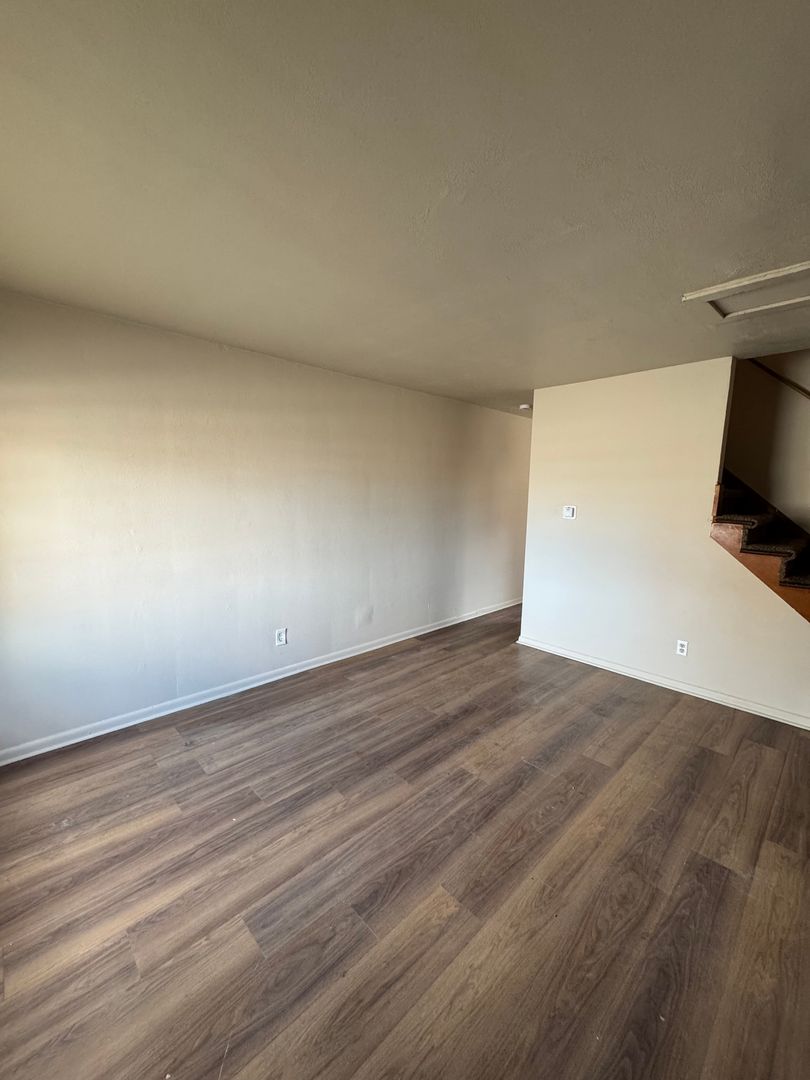 Rockford Apartment: 3120 Prial Avenue