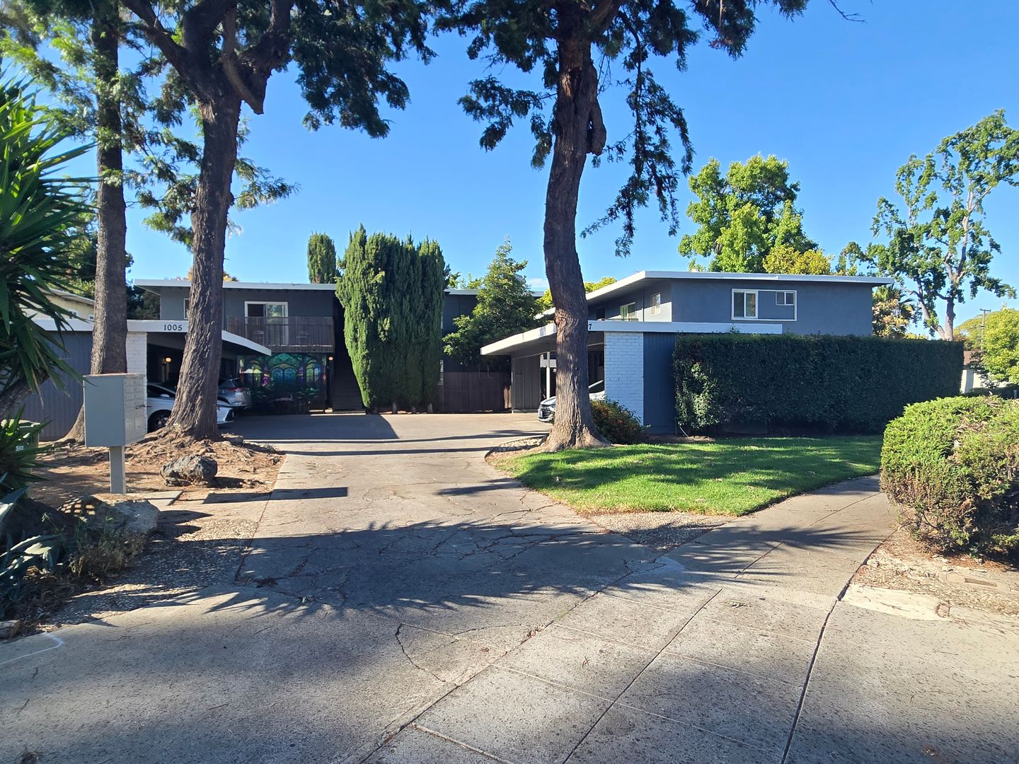 San Jose Apartment: 1005-1007 Ravenscourt Ave