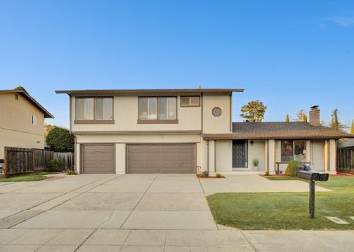 Spacious Single Story Duplex, Front Patio, Updated Inside, 1 Car Garage, Vaulted Ceiling, Nice Backyard! – photo 1