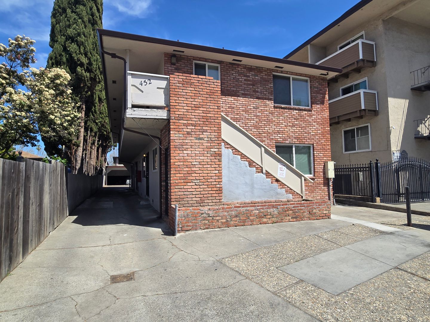 San Jose Apartment: 452 S 4th St