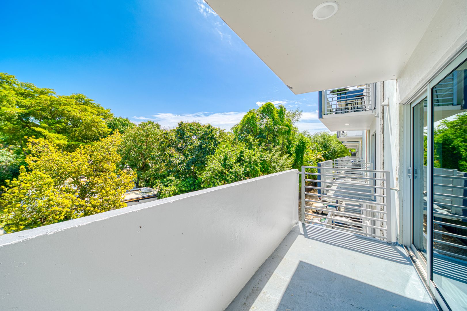 North Miami Apartment: 12955 NE 6th Avenue