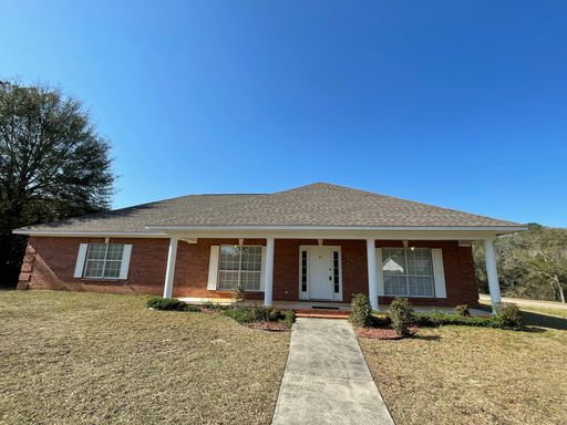 Oak Lake Estates - Pool w/Pool Care Included! NEW LVP!! – photo 1