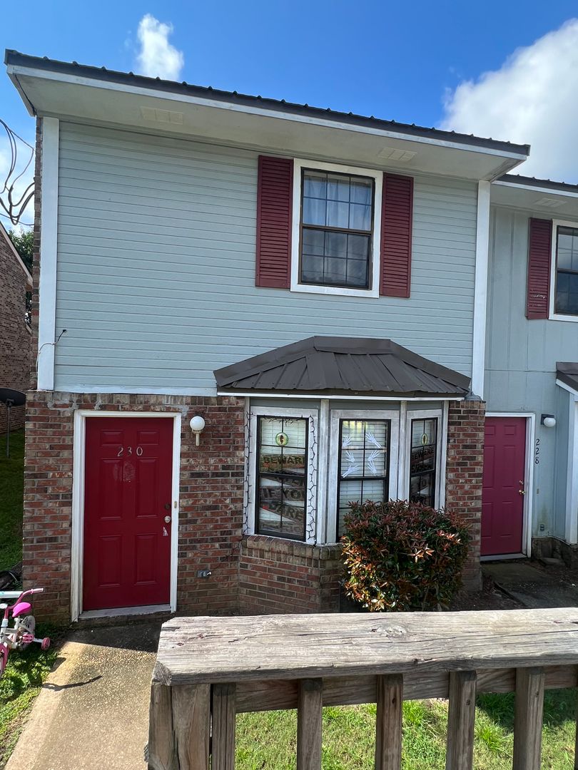 Daleville Townhome: 230 Edith Way