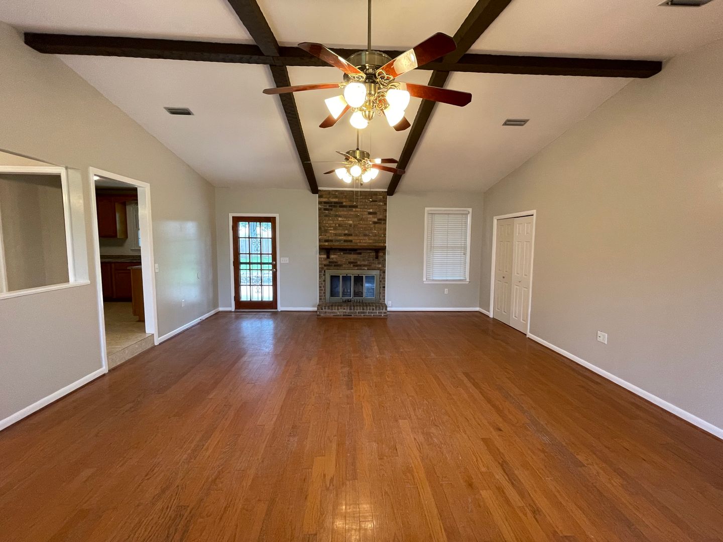 Enterprise House: 105 Kingston Drive