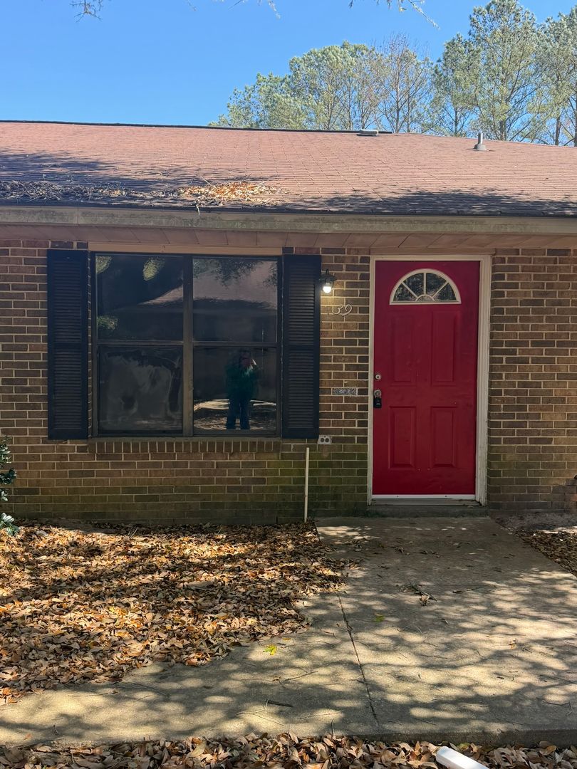 Daleville Apartment: 715 Hwy 84 E