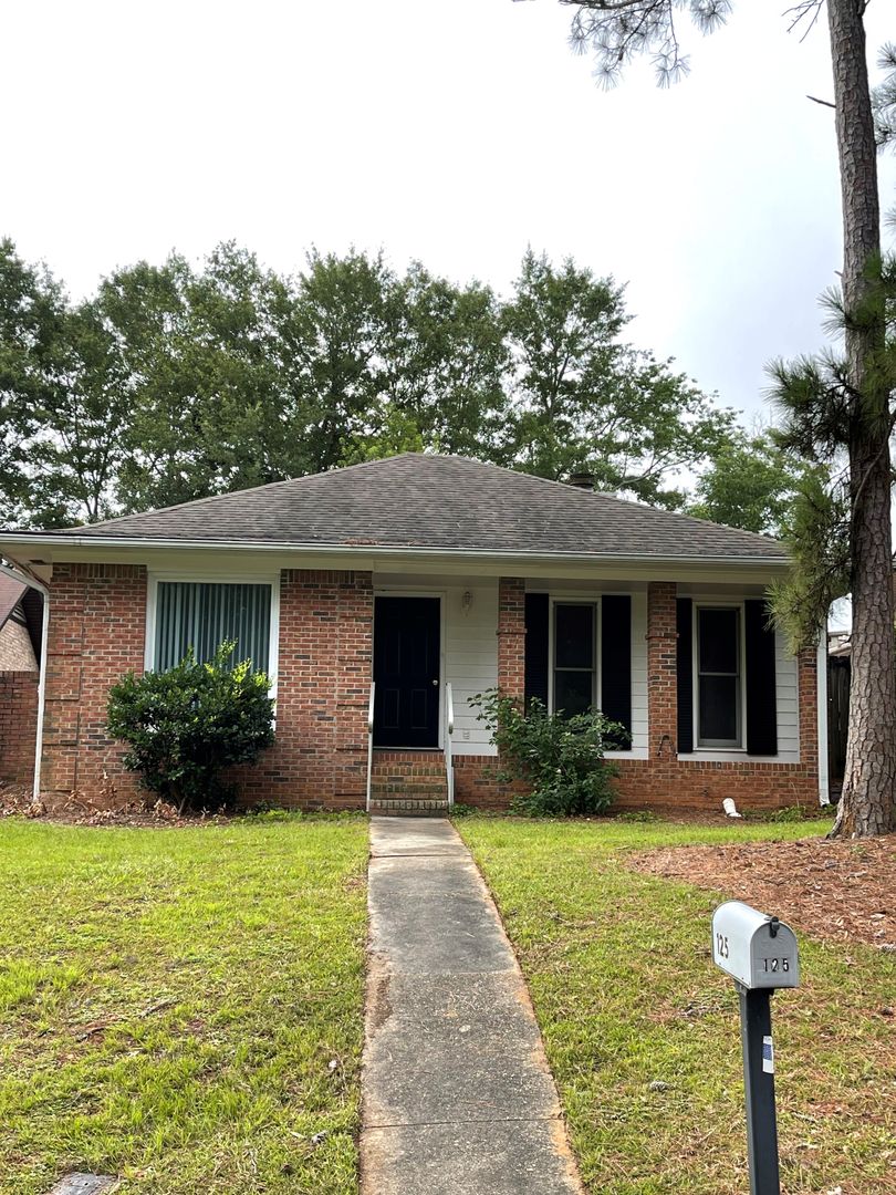 Enterprise House: 125 Wynn Road