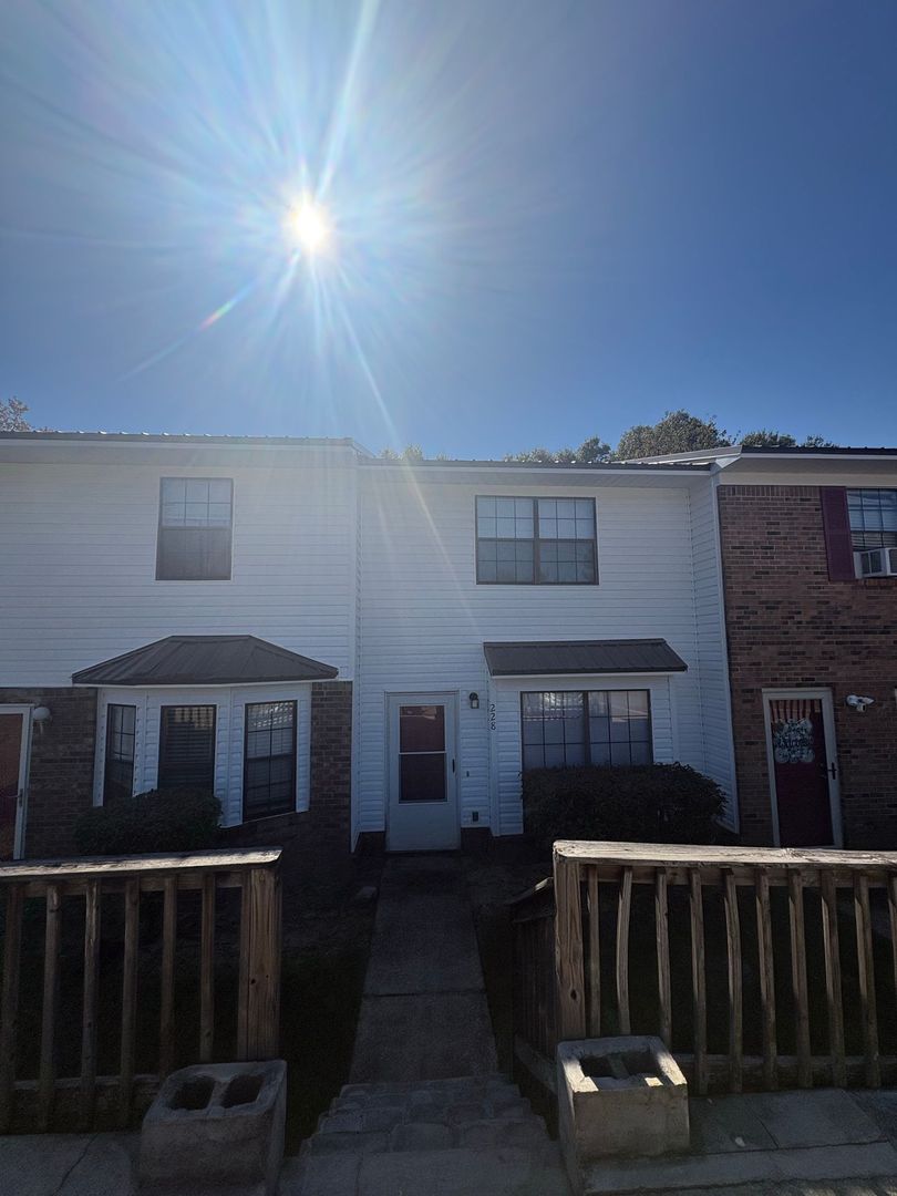 Daleville Townhome: 228 Edith Way