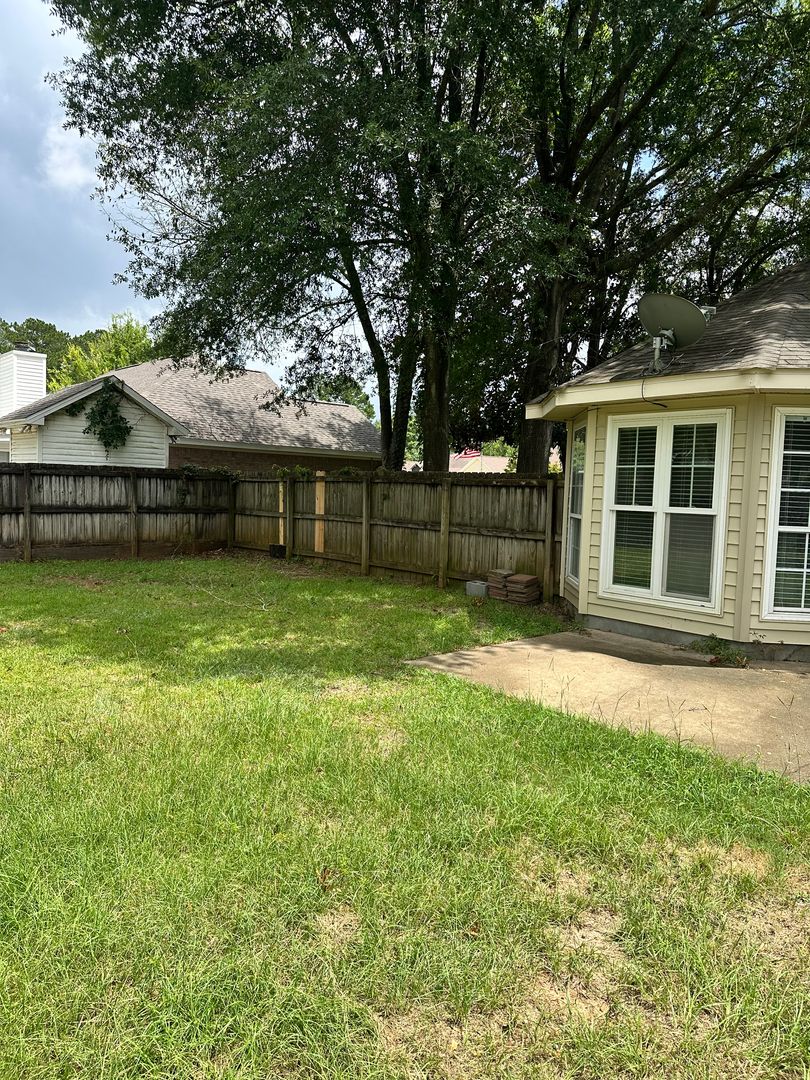 Dothan House: 201 Belton Drive