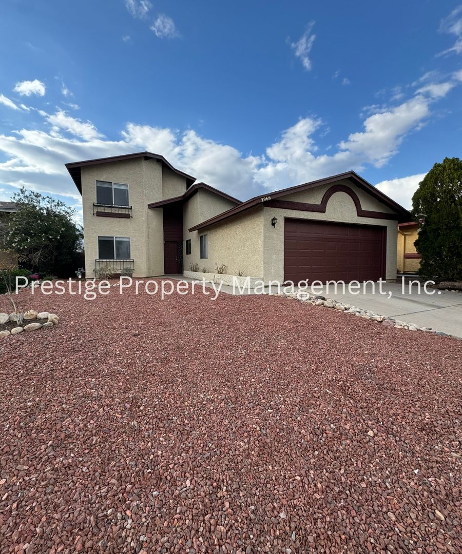 Tucson House: 2966 W Yorkshire St