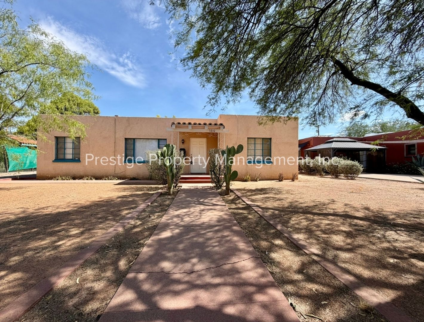 Tucson House: 3210 E Linden St