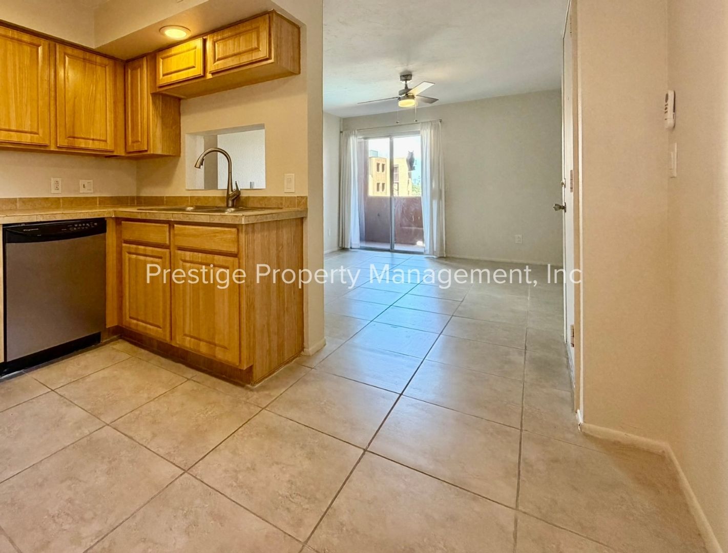 Tucson House: 1810 E Blacklidge Dr #508