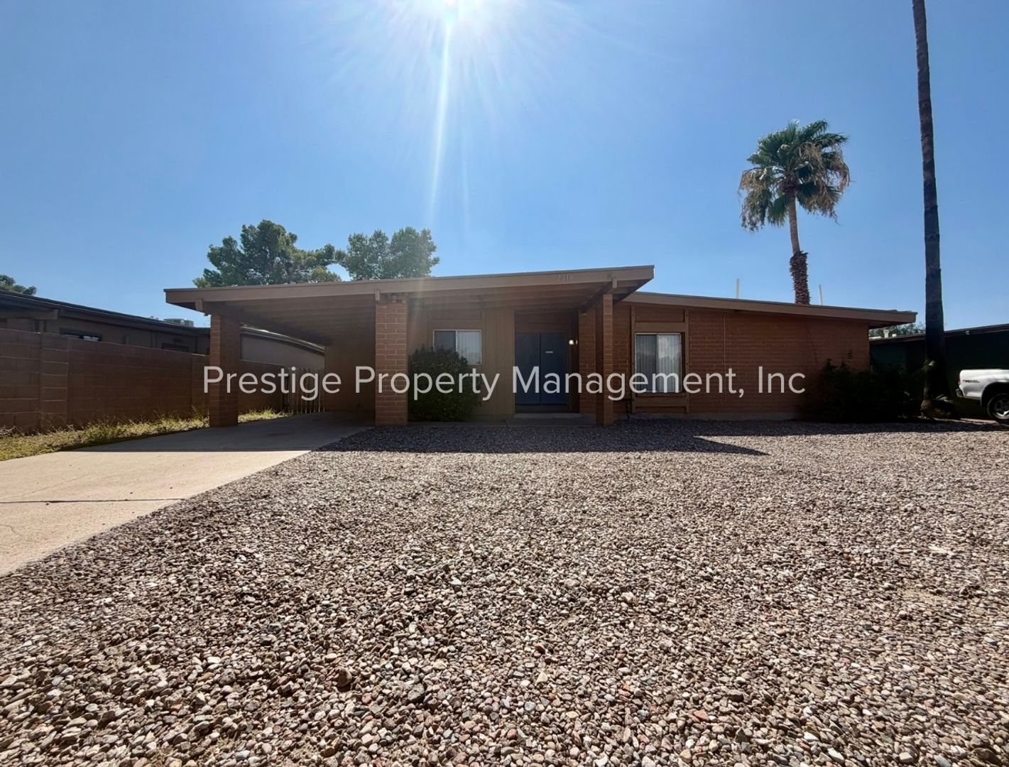 Tucson House: 2618 S Camino Seco
