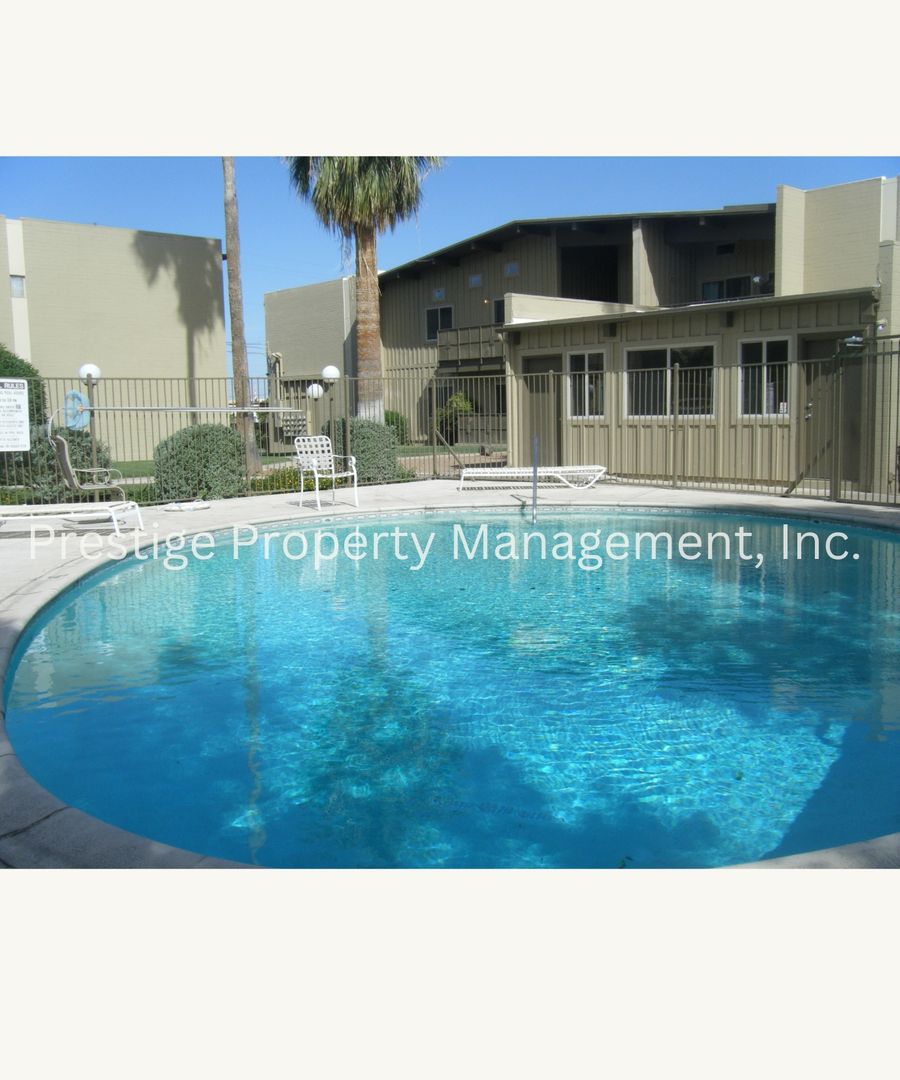 Tucson House: 2525 N Alvernon Way #B4