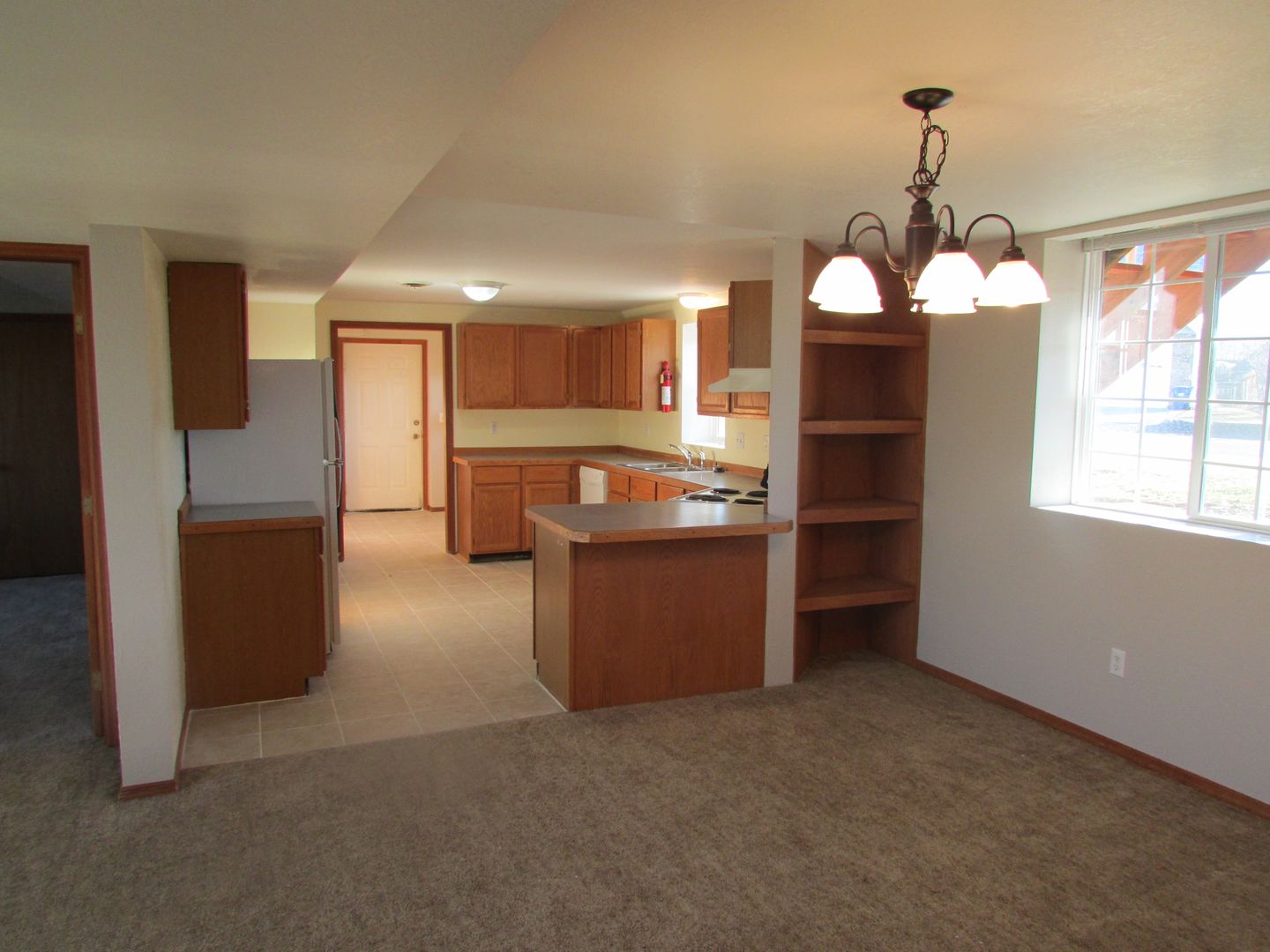 Belgrade Apartment: 510 South Circle Drive