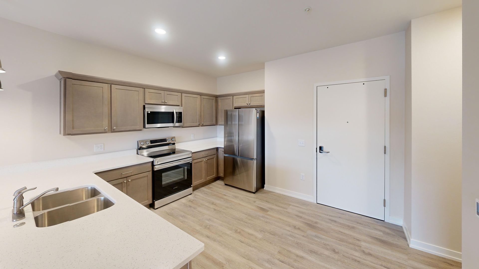 Cedar Rapids Apartment: 900 3rd Street SE
