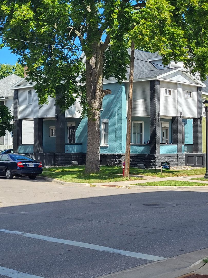 La Crosse Apartment: 801 Cass Street
