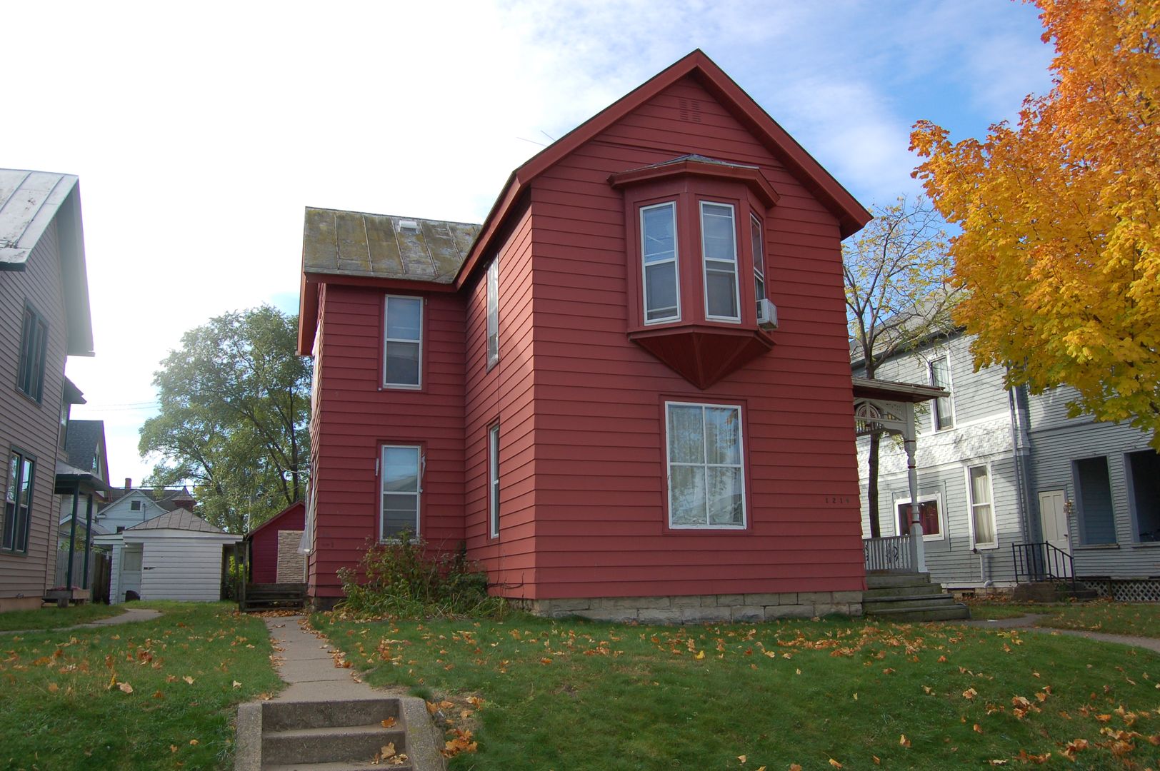 La Crosse Apartment: 1216 State Street