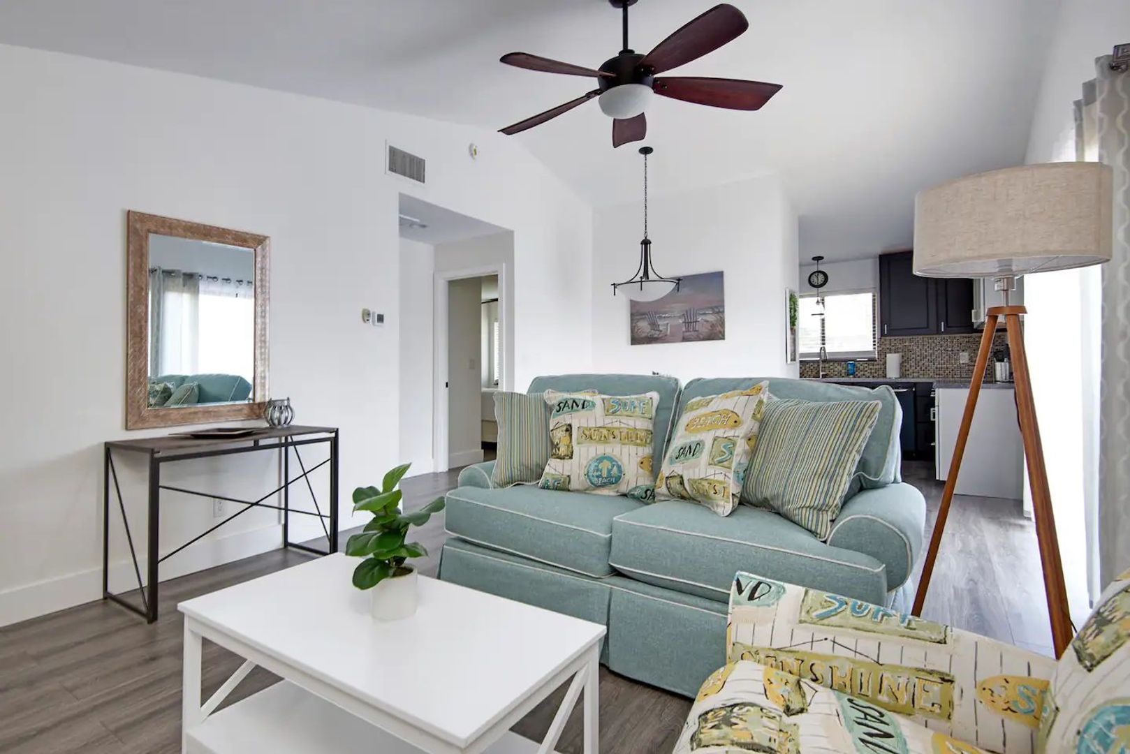 Dunedin Apartment: 580 Skinner Blvd