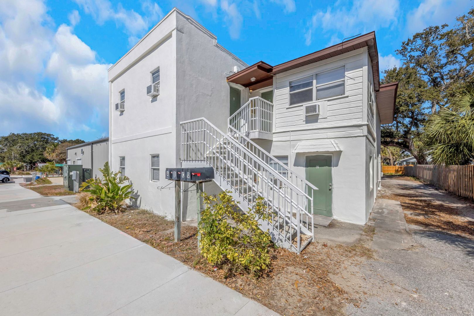 Dunedin Apartment: 416 Skinner Blvd