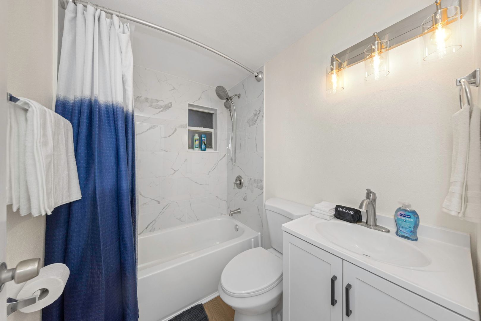 Dunedin Apartment: 416 Skinner Blvd