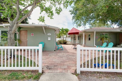 310 Unit B1 - Newly Renovated 1 Bedroom 2baths – photo 1