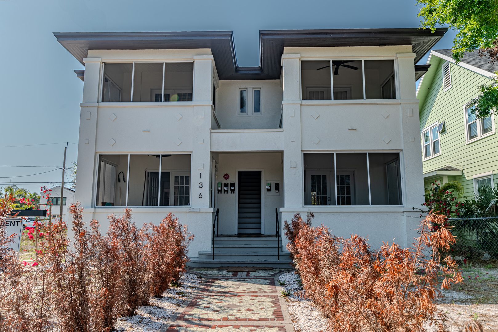 Saint Petersburg Apartment: 136 17th Ave SE