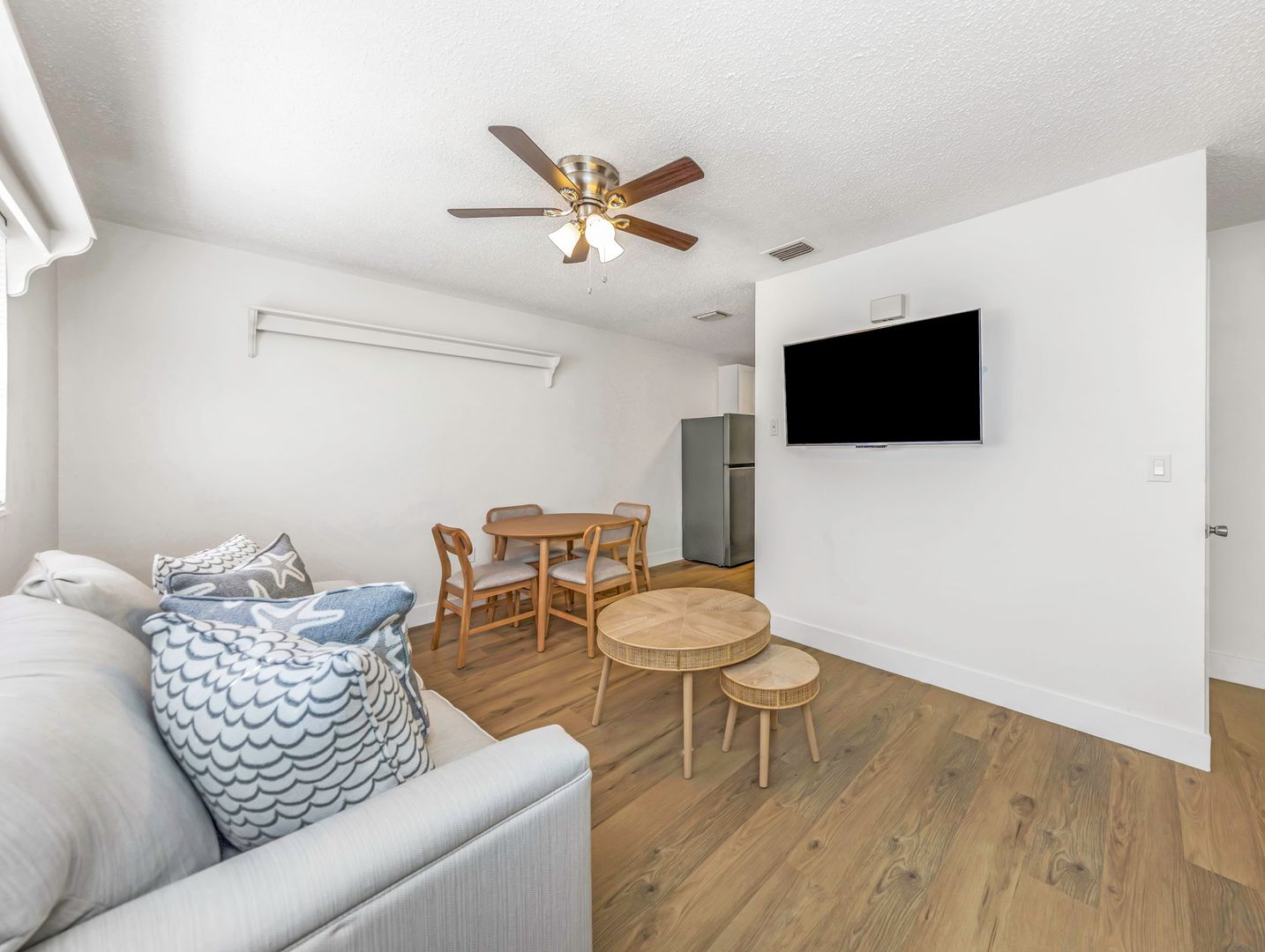 Dunedin Apartment: 600 Douglas Ave