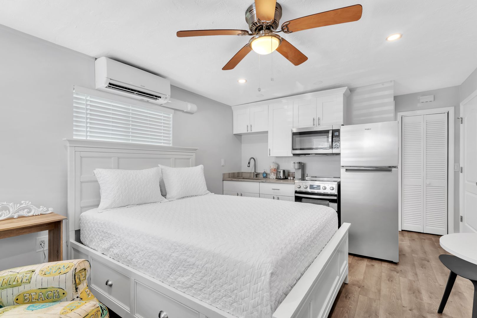 Safety Harbor Apartment: 380 3rd Street South