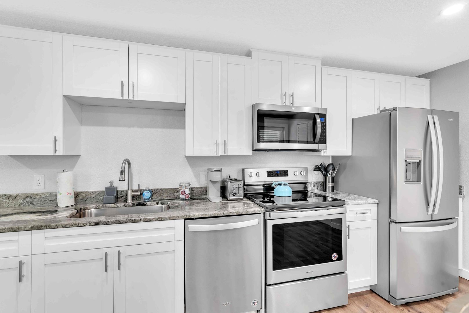 Safety Harbor Apartment: 380 3rd Street South