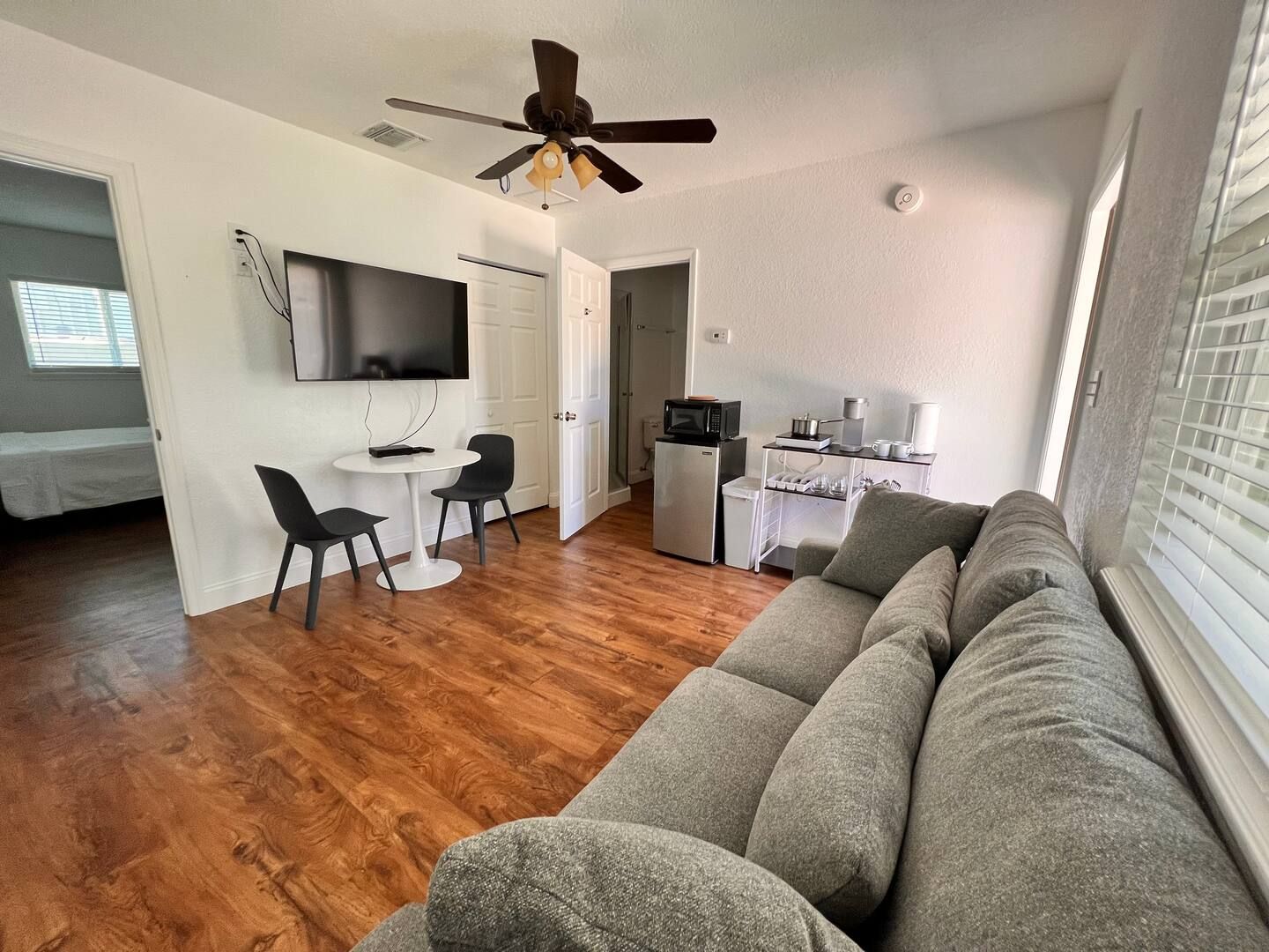 Saint Petersburg Apartment: 310 24th Ave N