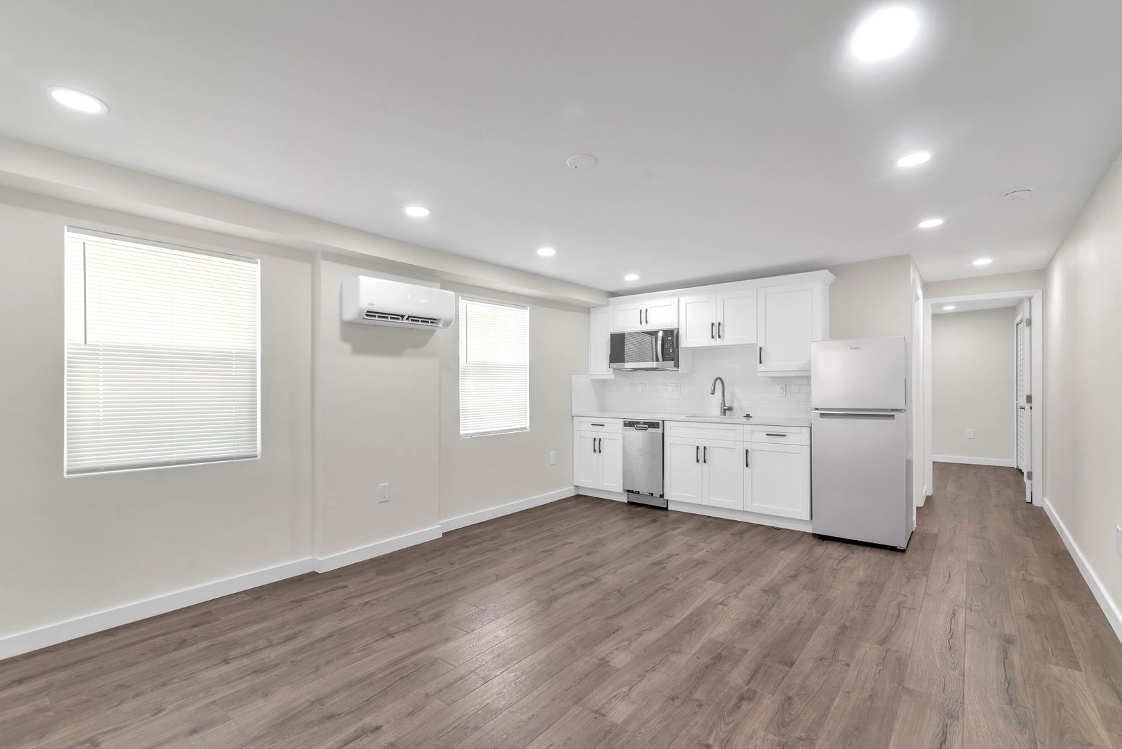Dunedin Apartment: 1156 Angle Rd