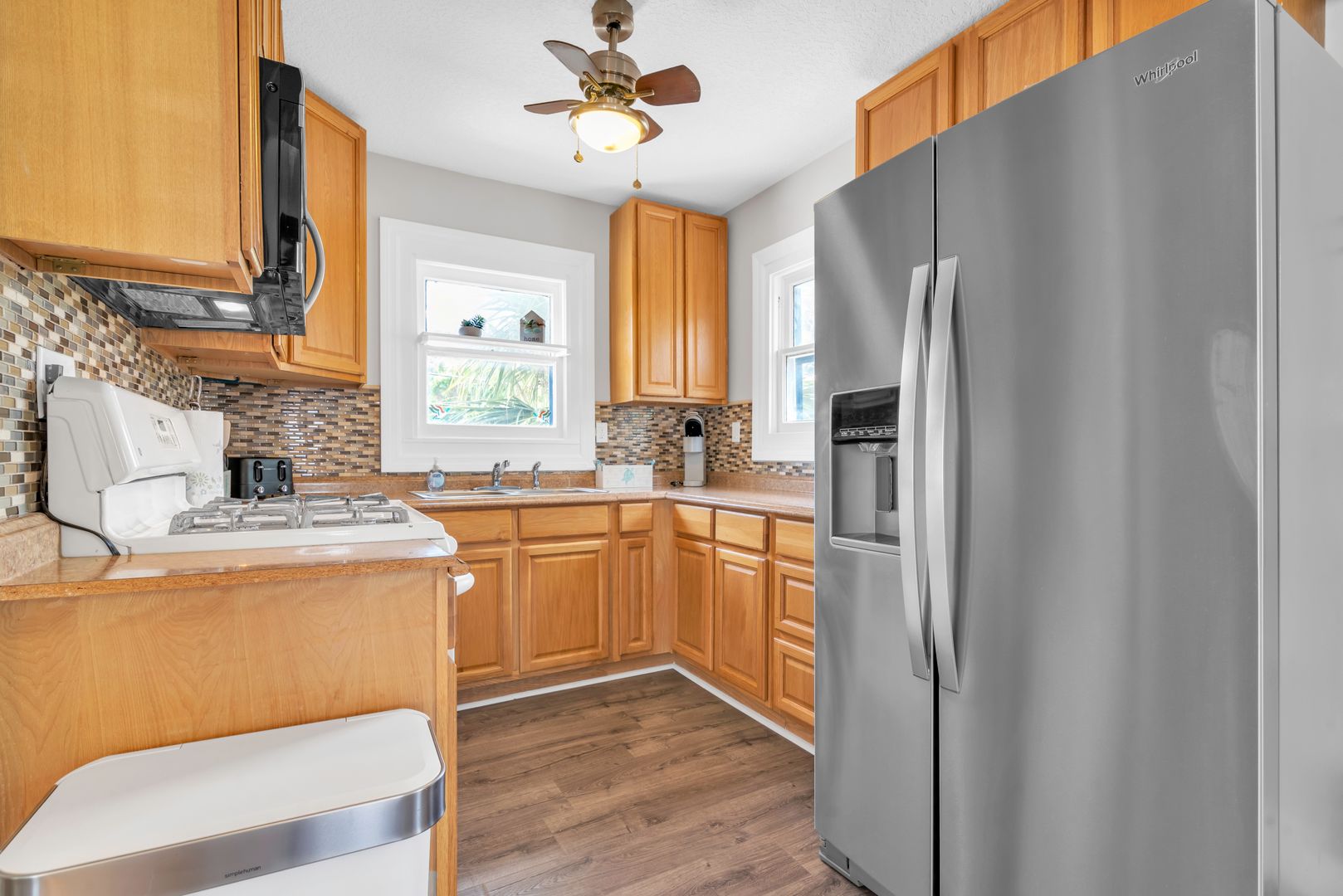 Saint Petersburg Apartment: 136 17th Ave SE