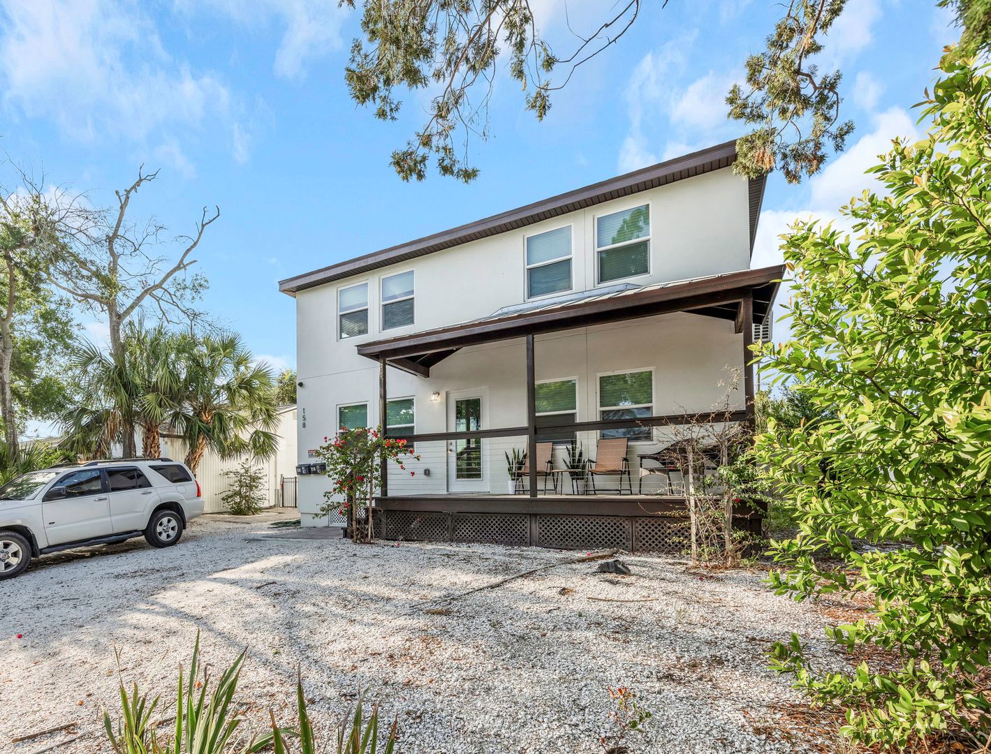 Saint Petersburg Apartment: 158 17th Ave SE