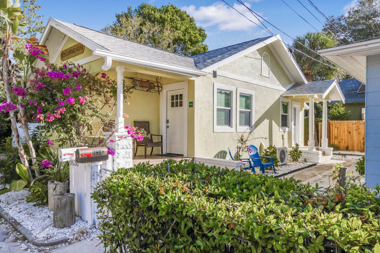 Saint Petersburg Apartment: 105 17th Ave SE