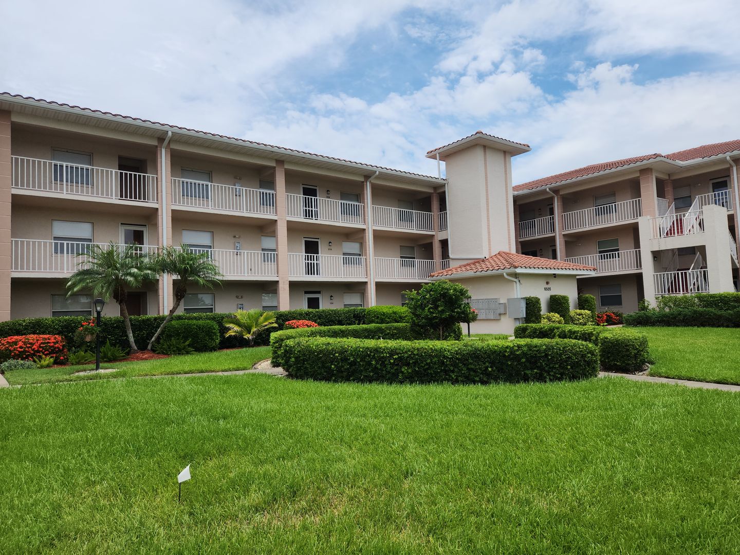 Bradenton Apartment: 6501 Stone River Road Unit 303