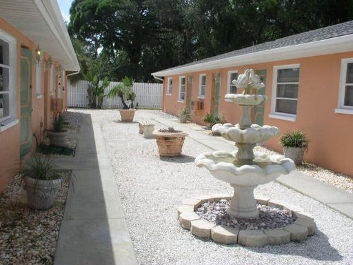 212 Colonia Ln – photo 1