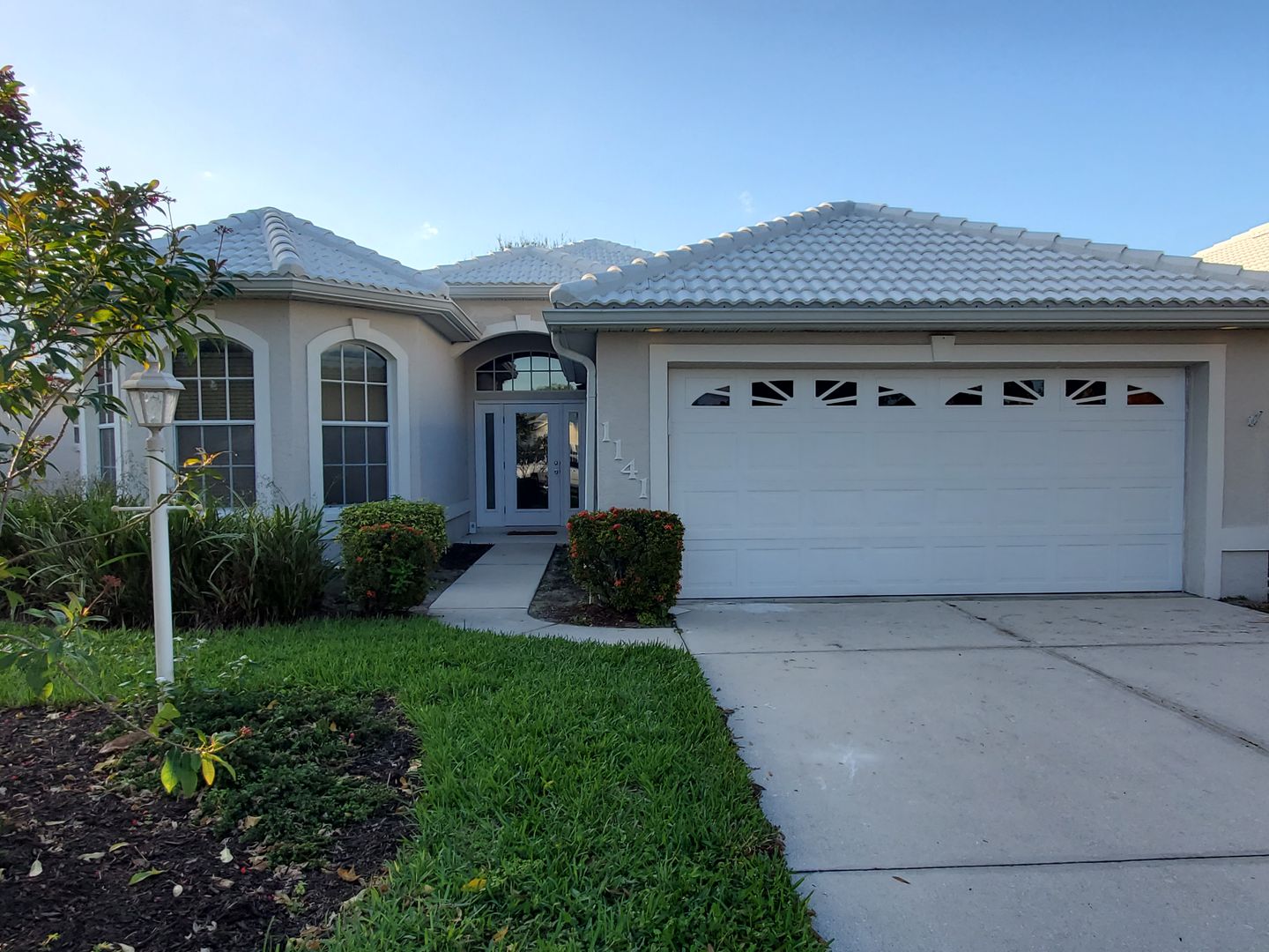Venice Apartment: 1141 Southlake Court