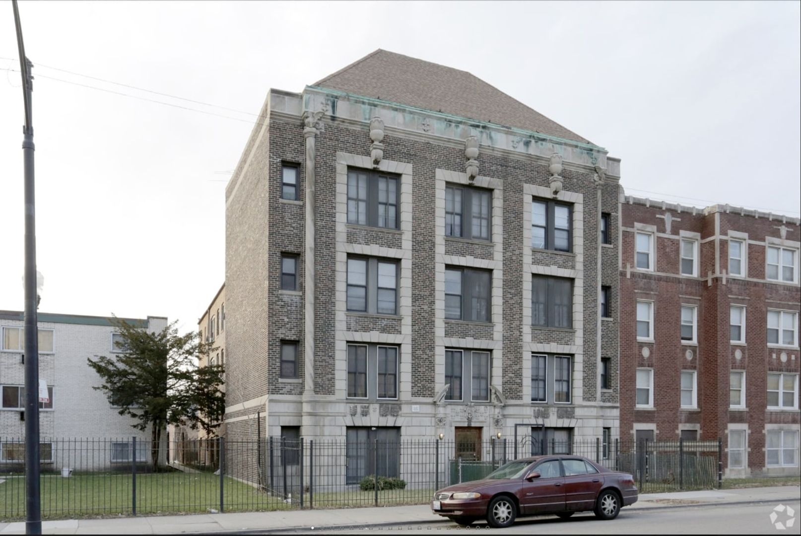 Chicago Apartment: 156-158 N Central Avenue