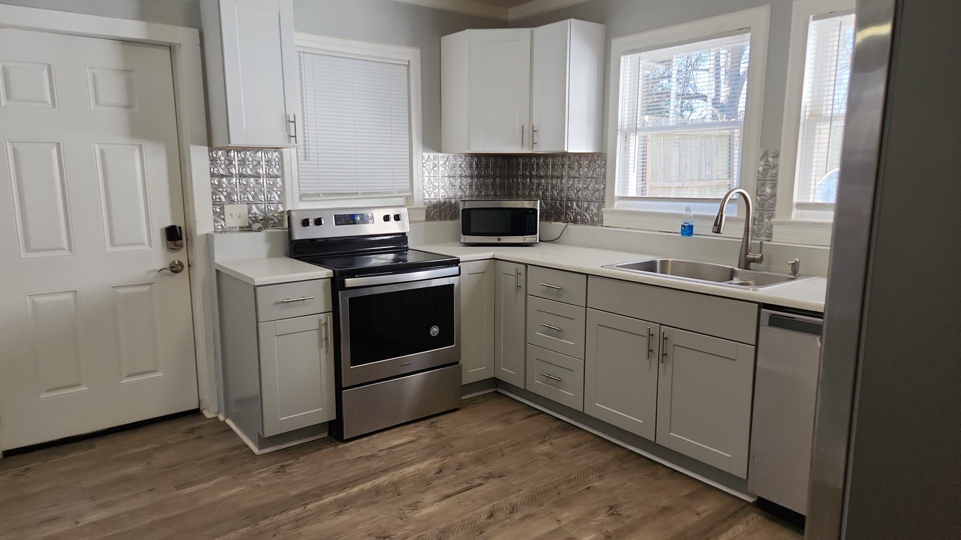 Greenville Apartment: 3 Keith Ave