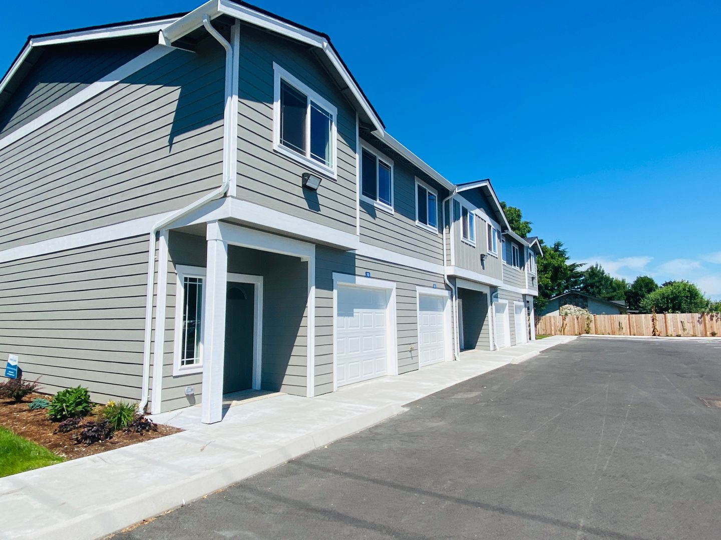 Burlington Apartment: 701-707 Peterson Road