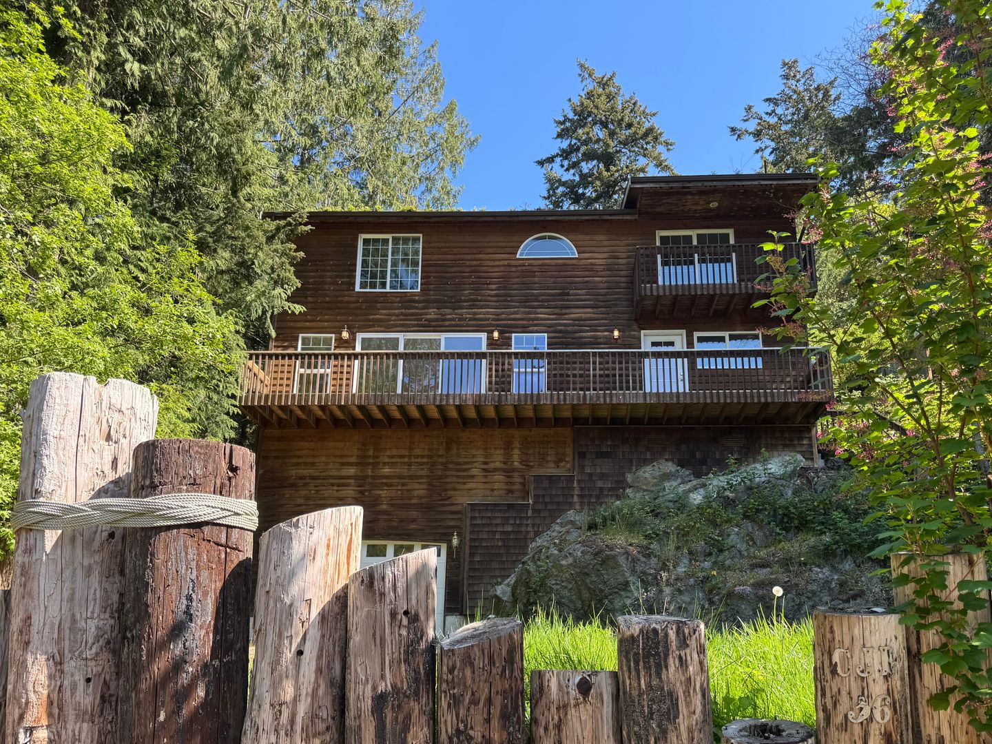 Anacortes House: 7604 Holiday Boulevard