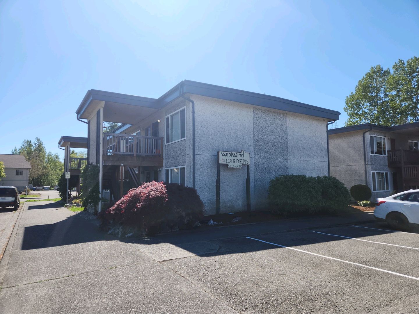 Ferndale Apartment: 5601 Third Ave