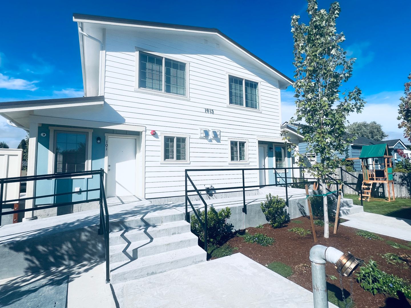 Mount Vernon Apartment: 1913 Cleveland Avenue