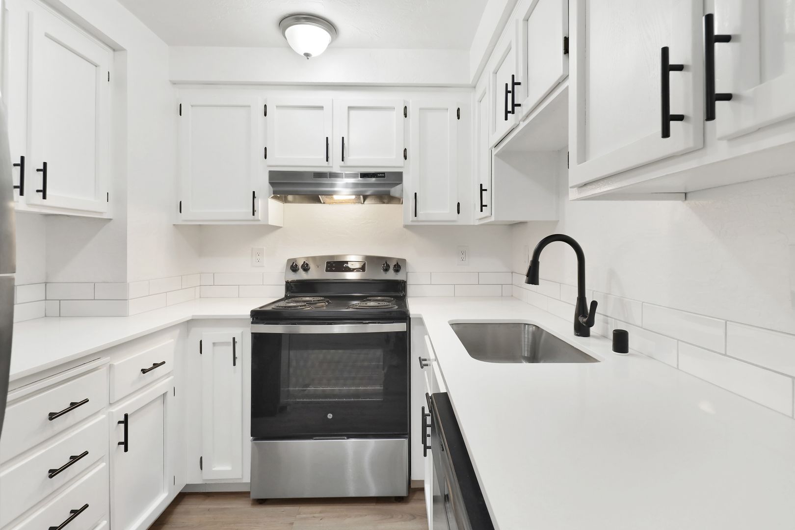Mount Vernon Apartment: 517 S 20th Street
