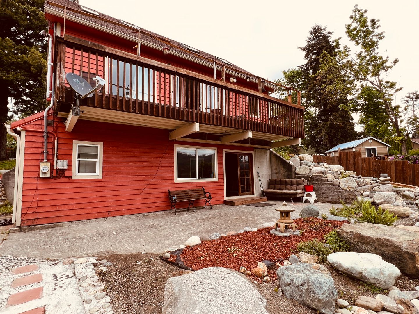 Mount Vernon House: 23871 N. Westview Rd