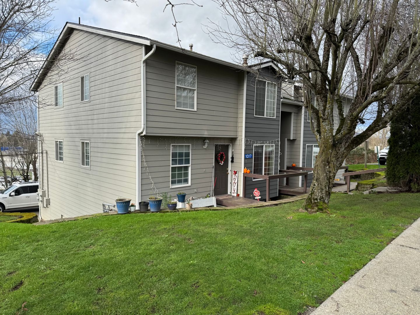 Mount Vernon Apartment: 1017 Crestview Lane