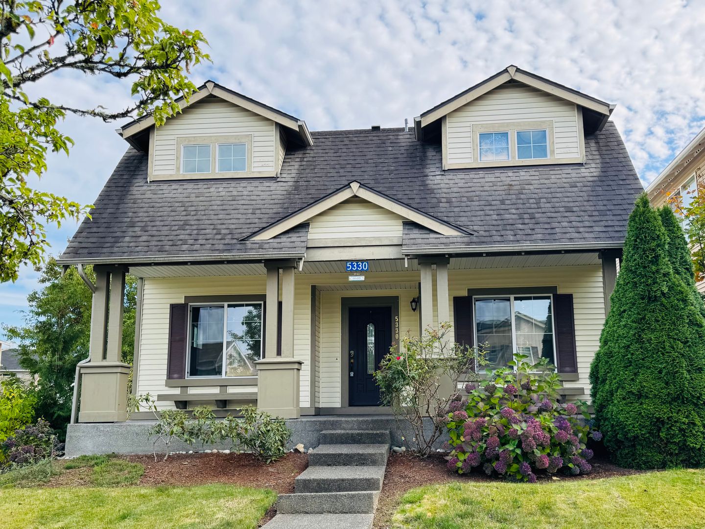 Mount Vernon House: 5330 Larrabee Way