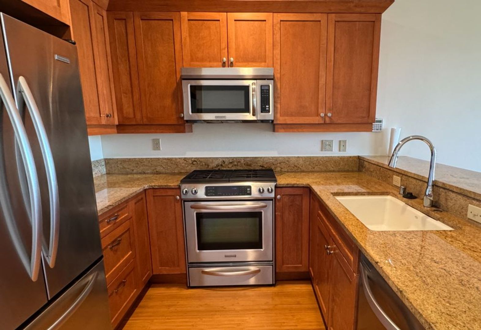 End Unit, 3 Bed, 2.5 Bath PLUS Bonus Room, Anacortes 7 of 12