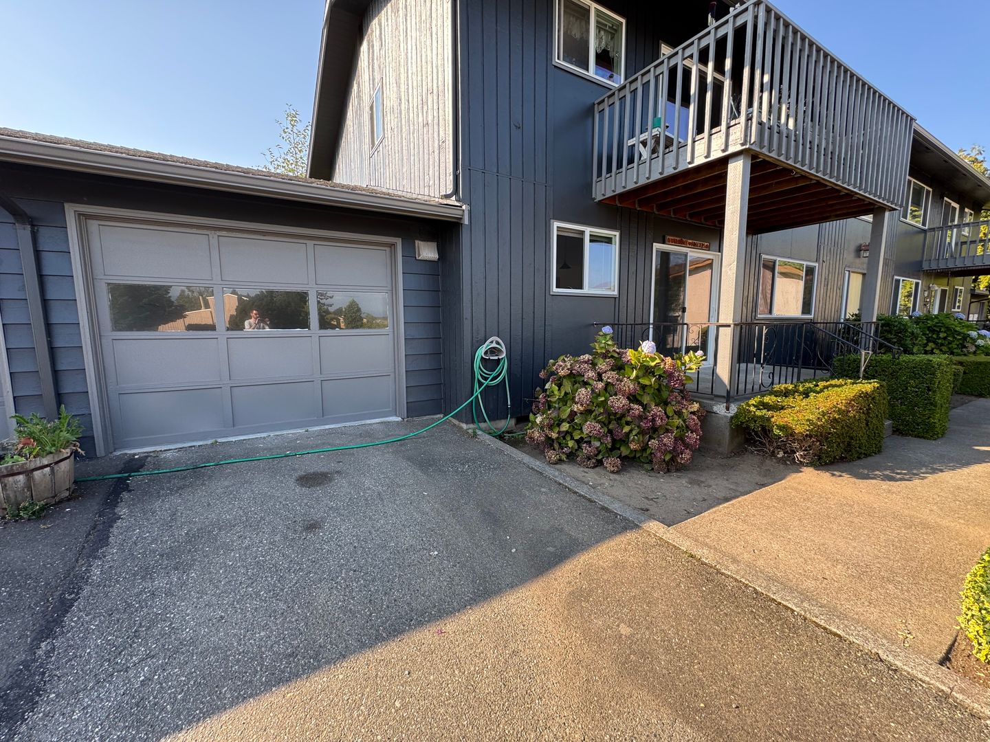 Ferndale Apartment: 2166 Eastview Place